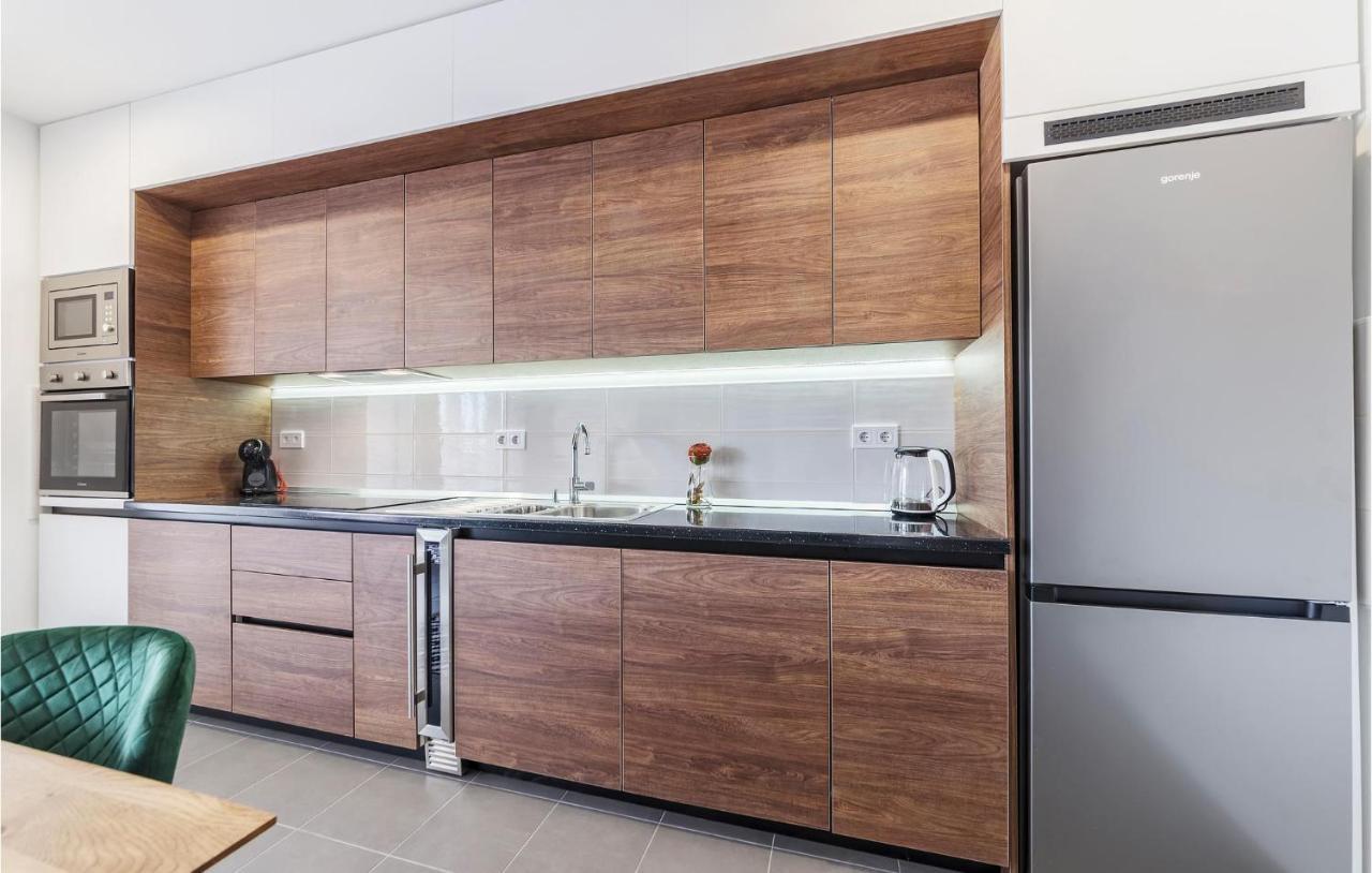 Amazing Apartment In Premantura With Kitchen Buitenkant foto
